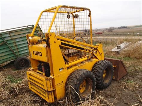 ford cl40 skidsteer specs